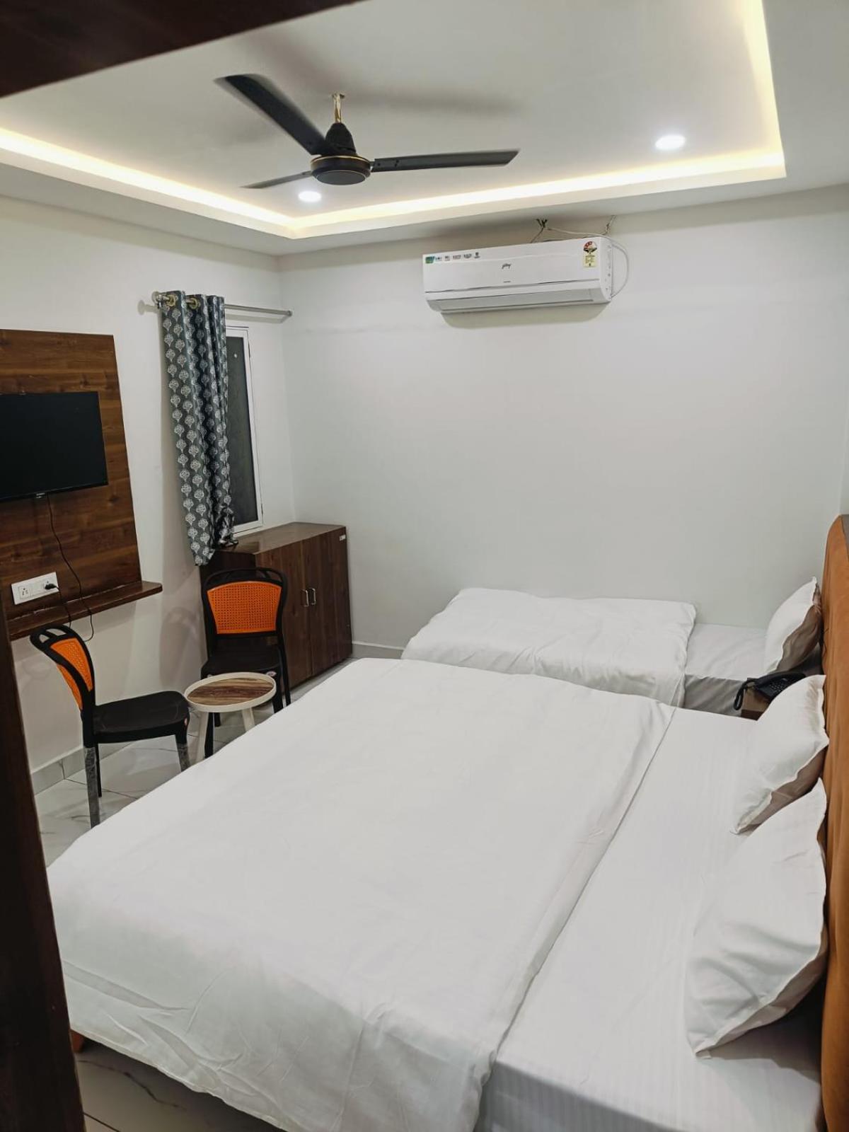 Hotel Shree Kedar Palace Ujjain Ngoại thất bức ảnh