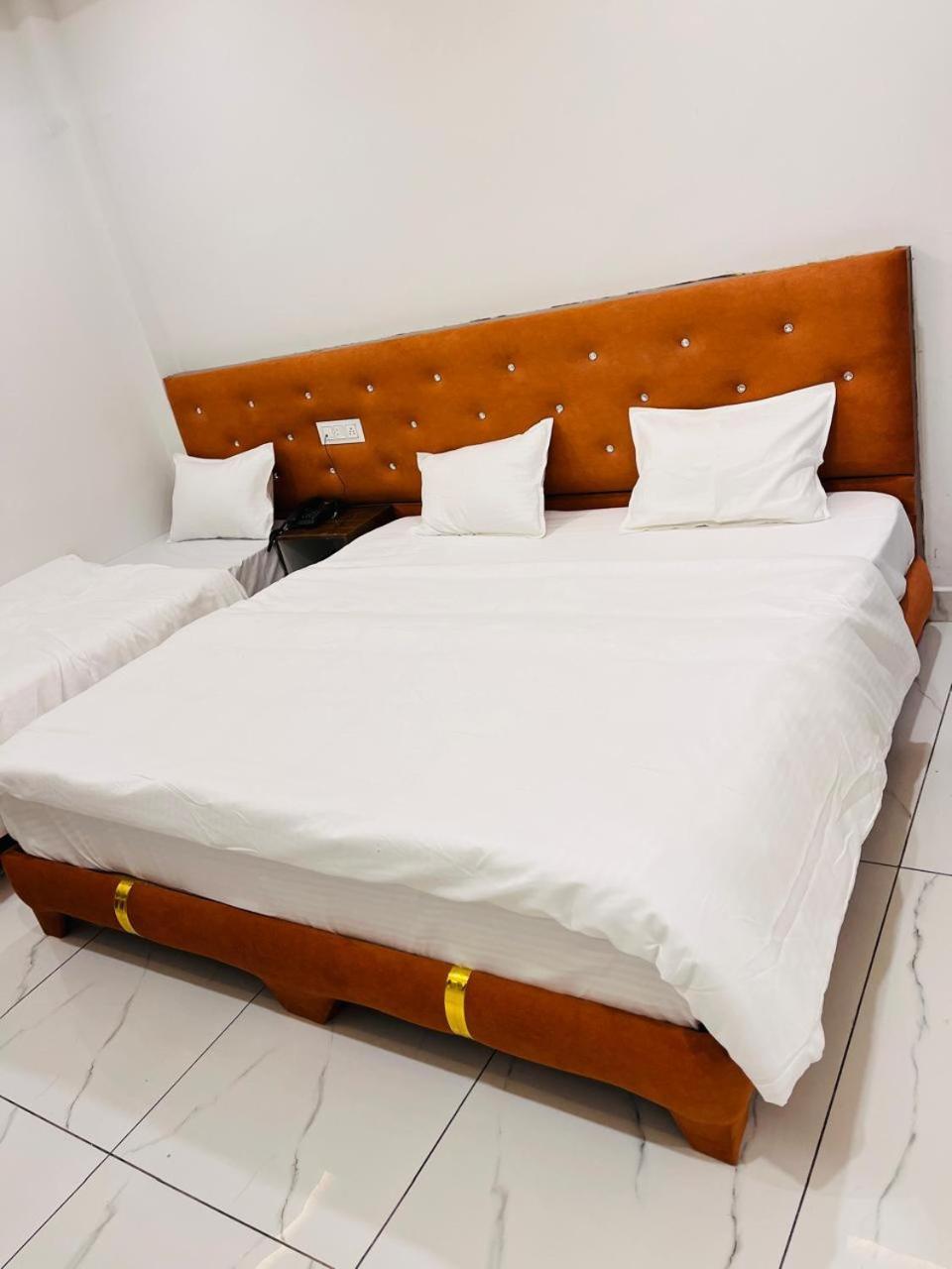Hotel Shree Kedar Palace Ujjain Ngoại thất bức ảnh