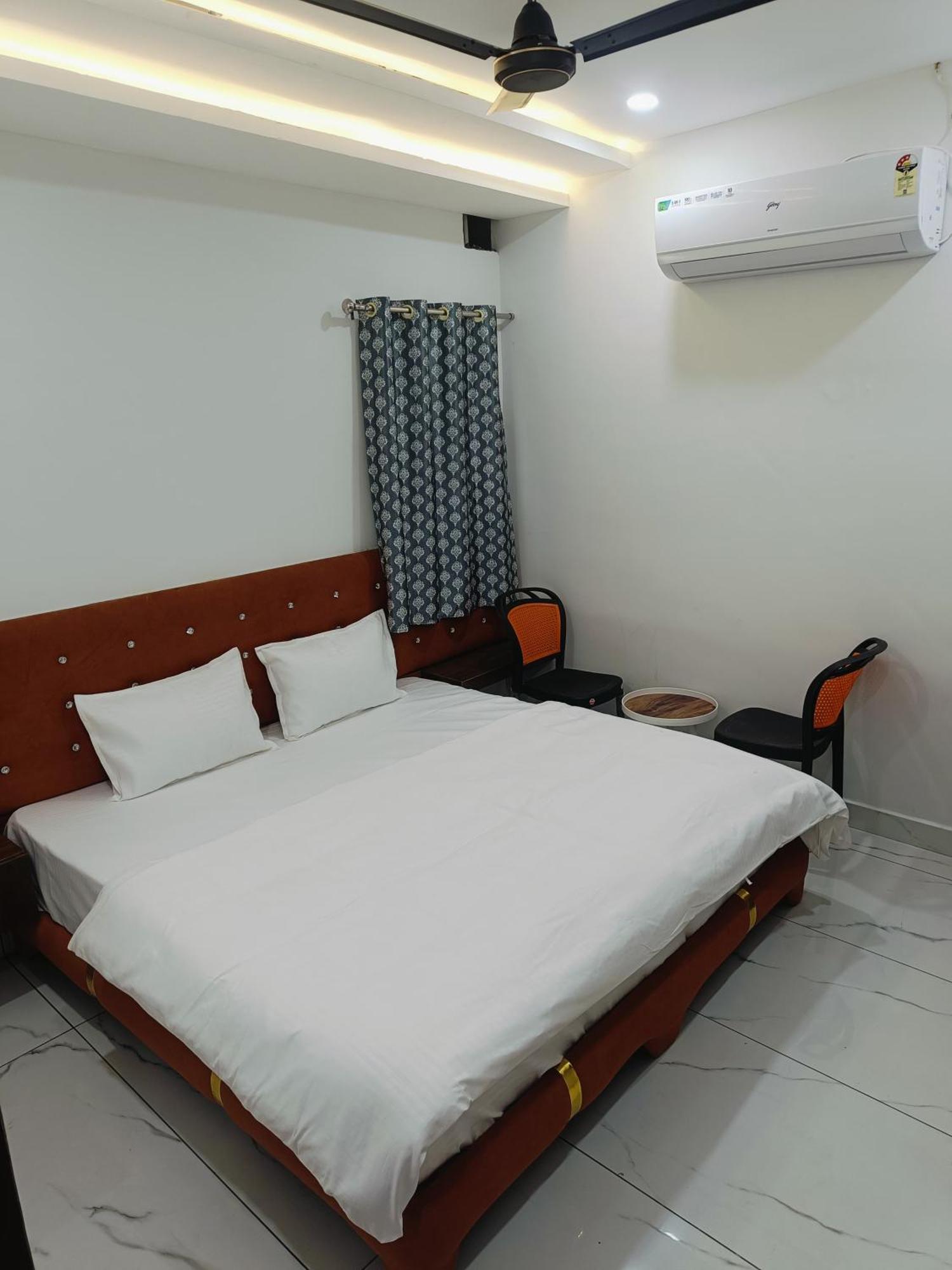 Hotel Shree Kedar Palace Ujjain Ngoại thất bức ảnh